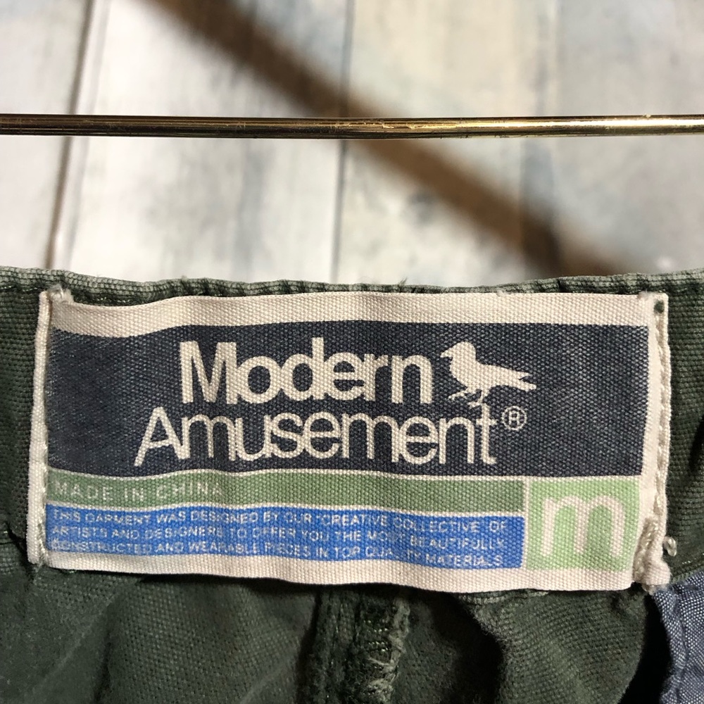Modern amusement pants - Picture 4 of 4